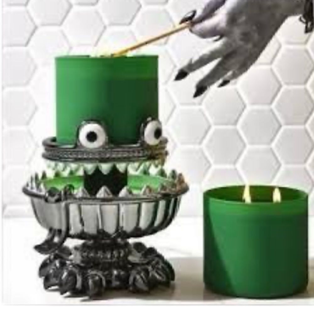 Bath and Body Works  MONSTER Light Up